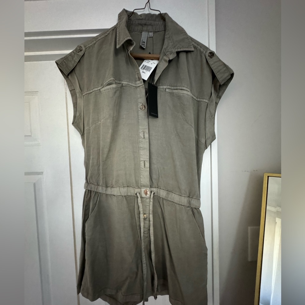 Kut from the Kloth army green tie front romper